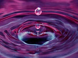 Close up image of a water droplet as an example of Photo Fun class topics